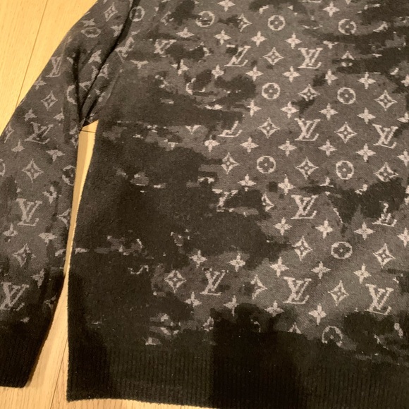 Louis Vuitton monogram black sweater size XL - Picture 5 of 11